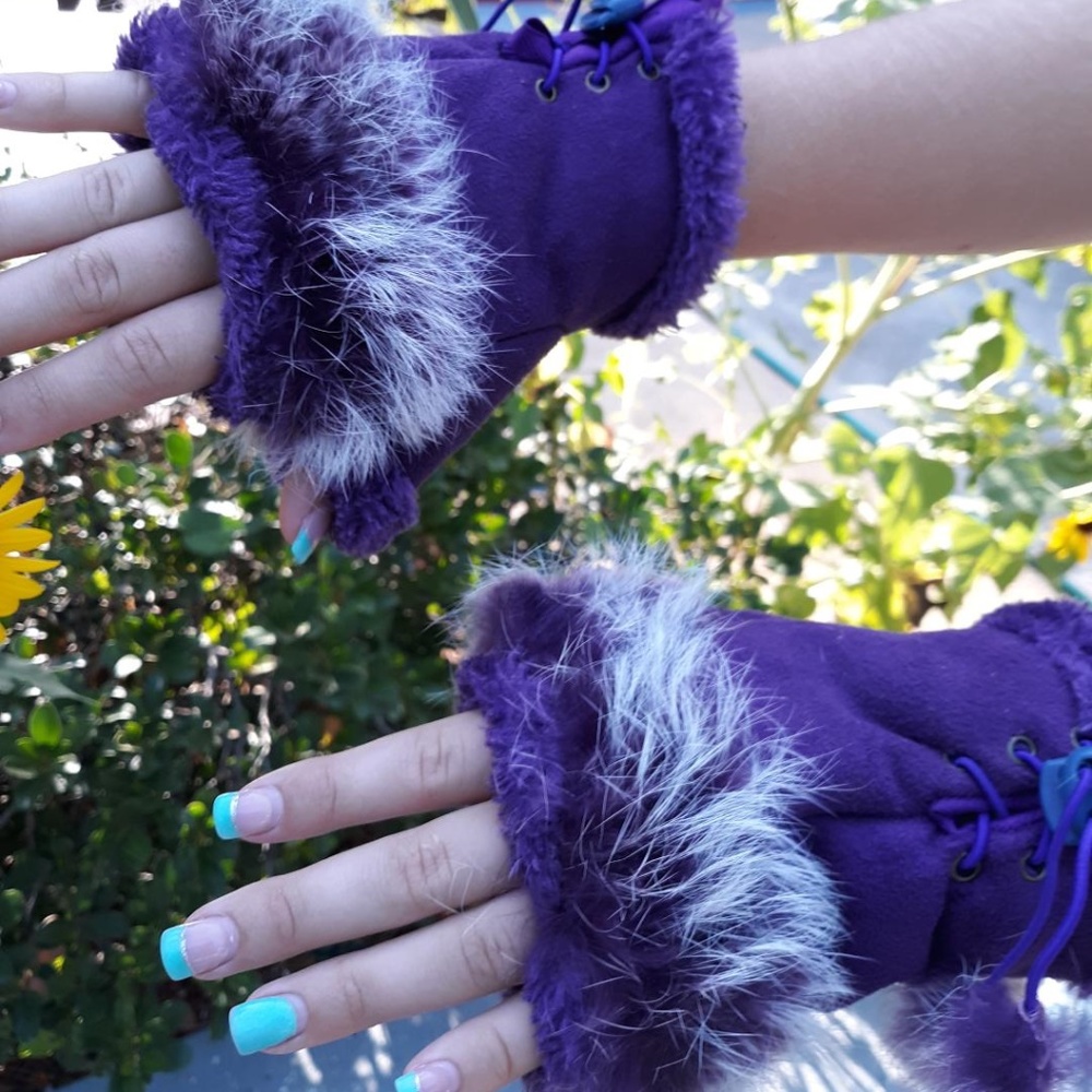 Purple Fingerless Gloves